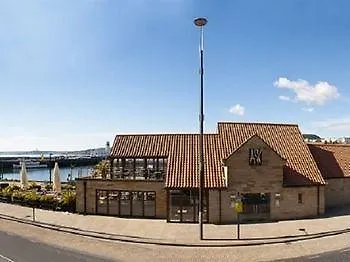 Harbourside Apartments With Private Parking Scarborough